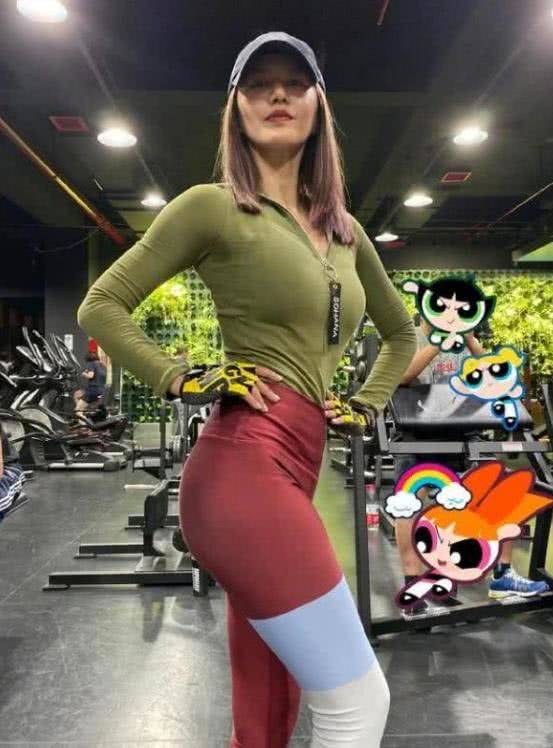 37岁谭维维晒素颜健身照,身材凹凸有致惹人羡慕,网友:完美