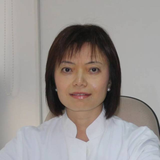 刘菲其实做医生的很少有人顾得上关心自己