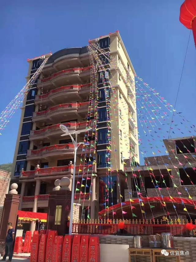 信宜这间千万豪宅入伙,土豪大摆宴席268桌