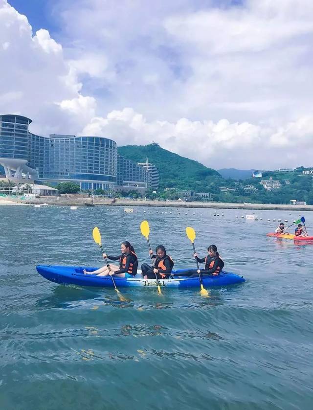 豪华山景双床房 双人豪华游艇出海 双人自助早餐,80英尺豪华游艇出海