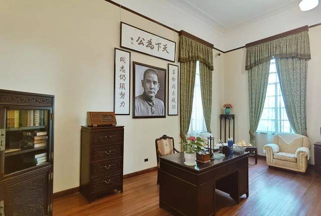 美龄宫里话浪漫 | 余点