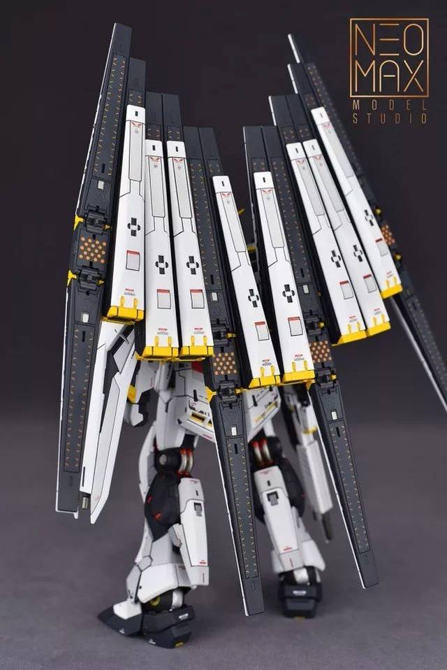 [小t高达秀] rg牛高达 双浮游炮形态