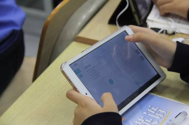 信息化——南山双语学校初中部"团队展示周"活动拉开序幕_手机搜狐网