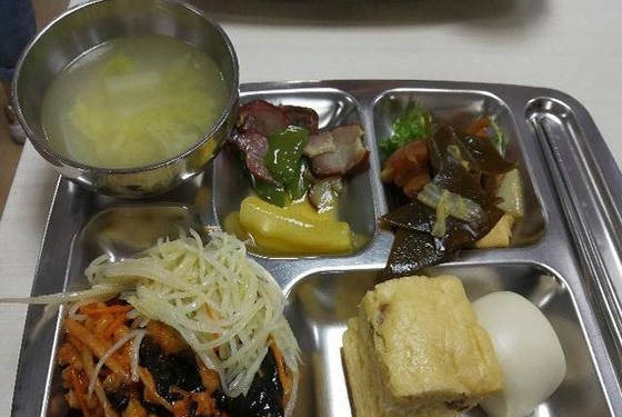 电子厂吃饭伙食怎么样?_手机搜狐网
