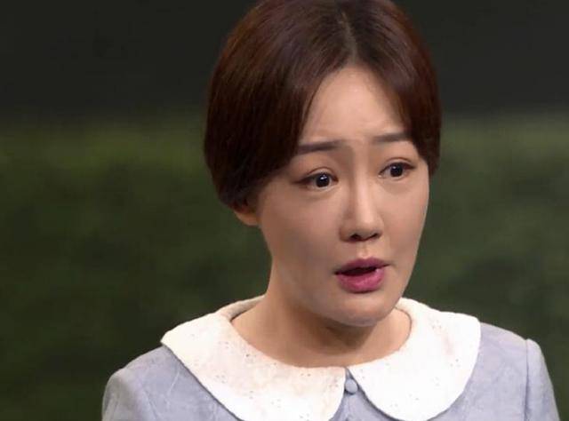 41岁薛佳凝近照,脸部僵硬被指太显老,完全没了"哈妹"的灵气_手机搜狐