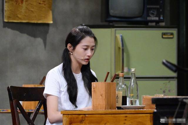 原创关晓彤再演《搭错车》,这段哭戏能体现白玉兰最佳女配的水平吗?