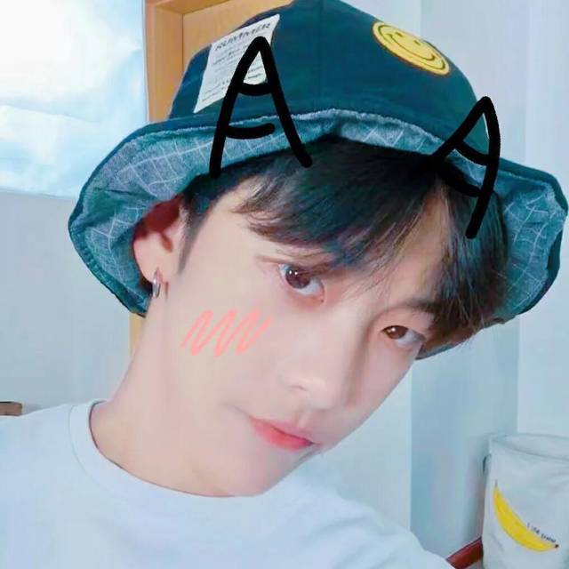 最帅小姐姐刘梦撞脸李钟硕南柱赫_手机搜狐网