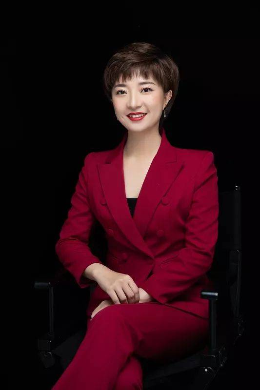 美丽风暴nmtv经济生活频道当家花旦主播晓雪美成画这颜值awsl