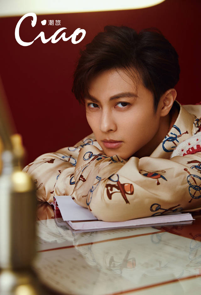 王子邱胜翊拍杂志封面 慵懒可爱坦言想成为演员_手机搜狐网