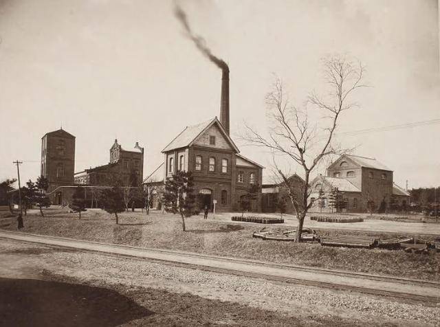 少见老照片甲午战争之后设立的日本兵工厂如今仍是禁区