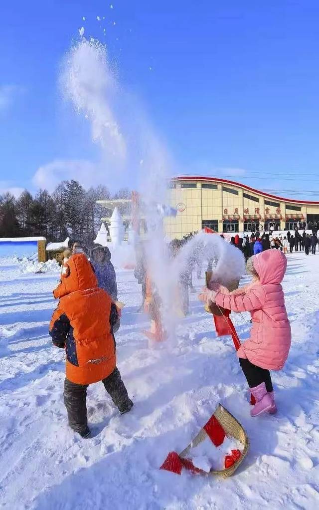 来铁力日月峡滑雪场赏冰乐雪,找回最快乐的自己
