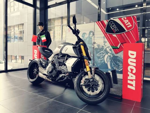 展厅实拍 | 全新升级版ducati diavel 1260s 国内售价公布