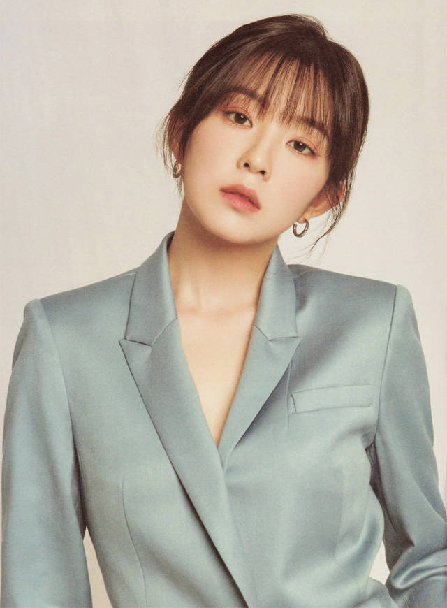 西装裴总谁不可以!裴珠泫就是撩人的存在!