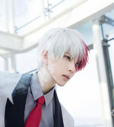 男装大佬熊祁终于脱掉男装 女装照曝光后 网友 美到不敢接近 男装大佬熊祁女装 帮果网