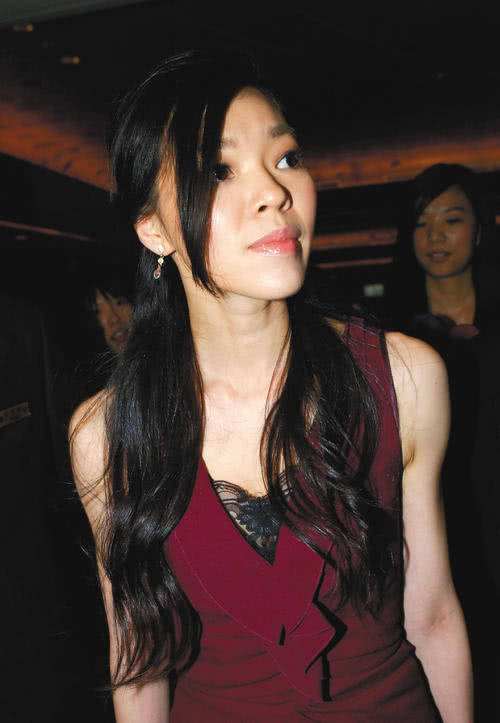 郭台铭跟原配林淑如的故事就曾经感动了许多人.