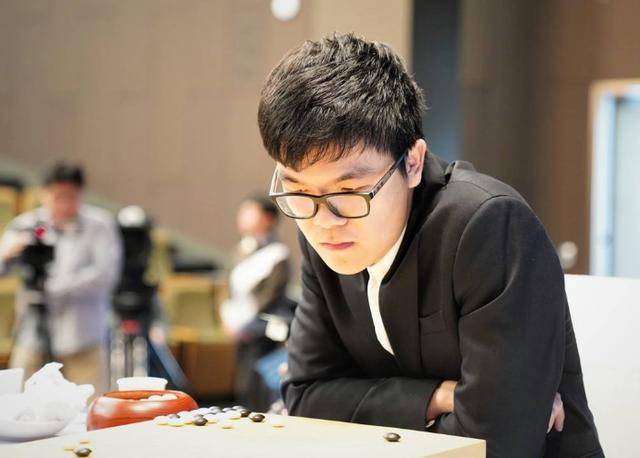 围棋世界冠军柯洁豪宅曝光北京二环庄园别墅难怪房贷压力大