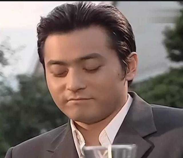 爱上女主播回忆杀痴情张东健爱上迷糊可爱的蔡琳