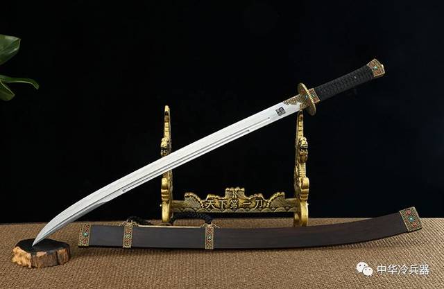历史| 清朝侍卫的腰刀，为什么都必须反着佩戴？_搜狐网