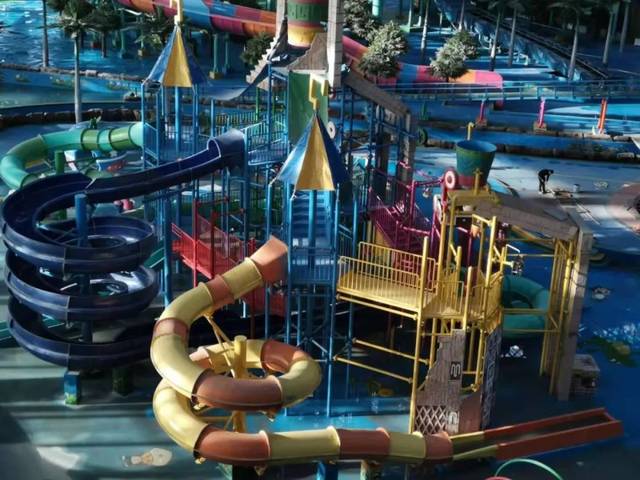【新品发布】鹤岗水上乐园元旦盛装启幕