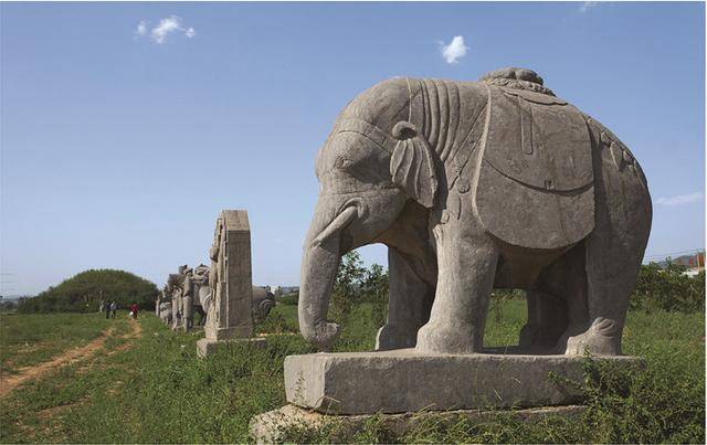 北宋皇陵是全国重点文物保护单位,位于河南省郑州市巩义市的西村,芝田