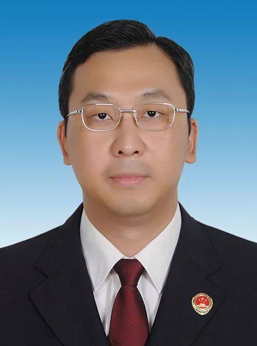 杨志刚,男,白族,1981年8月生,大学学历,中共党员,2004年7月参加工作.