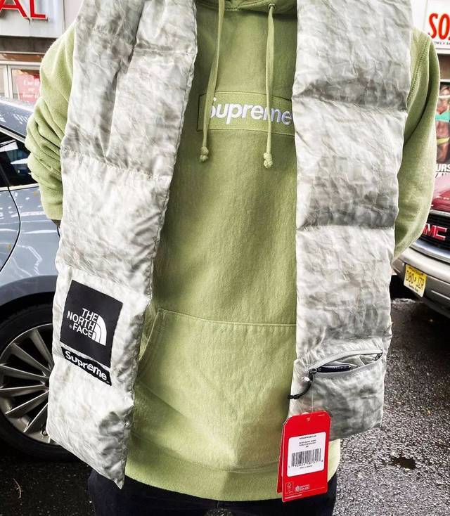 舒服!supreme x 北面tnf联名"废纸"系列曝光1年多,终于要发售!