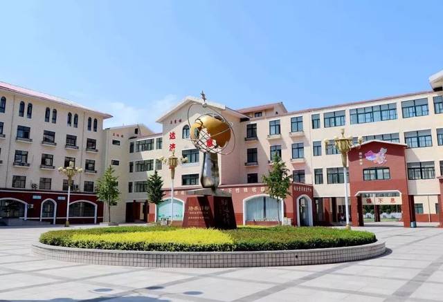 鹤壁科达学校招聘高中各科教师及后勤人员