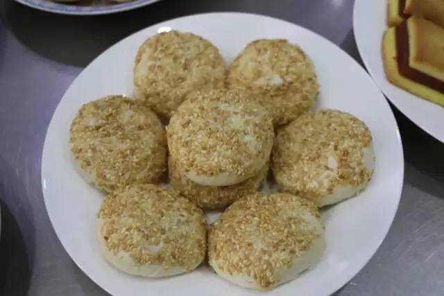 文安之行丨品非遗美食,赏非遗表演