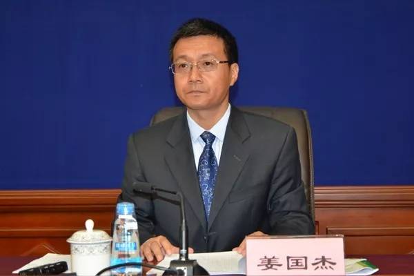 早读:新的一天,从这份新闻早餐开始