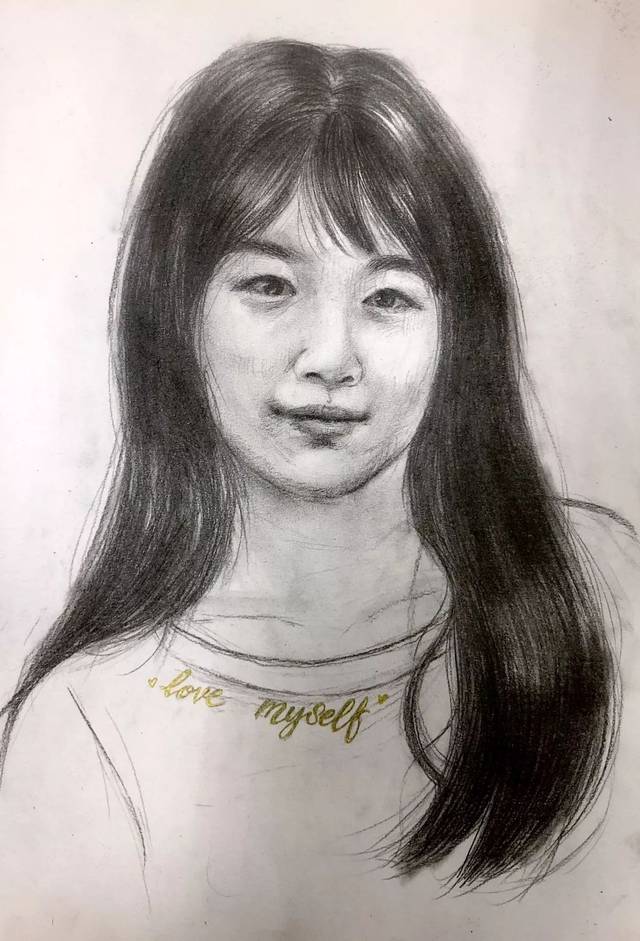 素描自画像女生图片