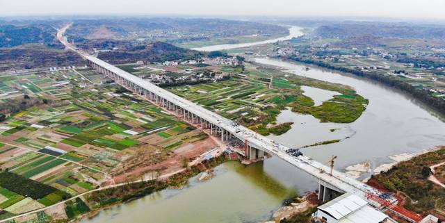 起於成都簡陽市江源鎮,順接成都天府國際機場高速,經資陽,樂至,安嶽