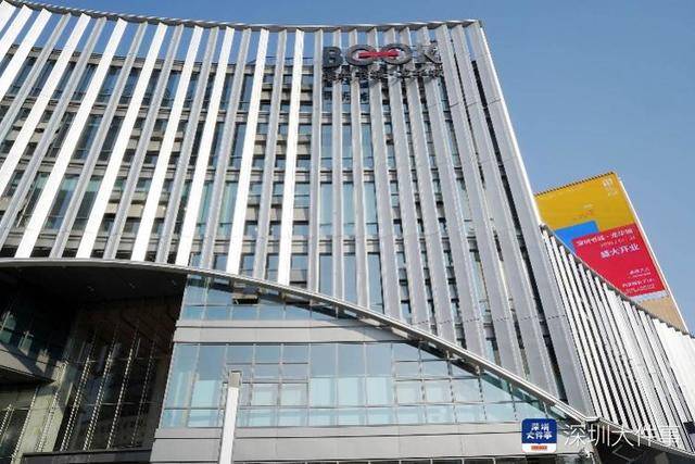 深圳书城龙华城即将正式开业,内部原来长这样