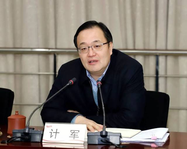 临港头条│这是一场谋划未来的头脑风暴临港开发区召开工作务虚会