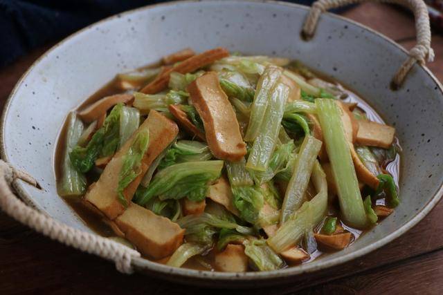 【白菜炒豆干】