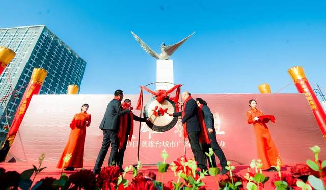 英雄台市场终于回来了,变化太大了!_手机搜狐网