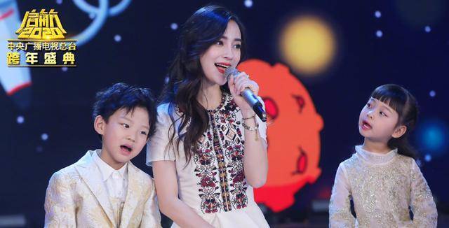 七台跨年晚会最全亮点：顶流都在湖南东方卫视，江苏卫视发话全程真唱（最新发布）