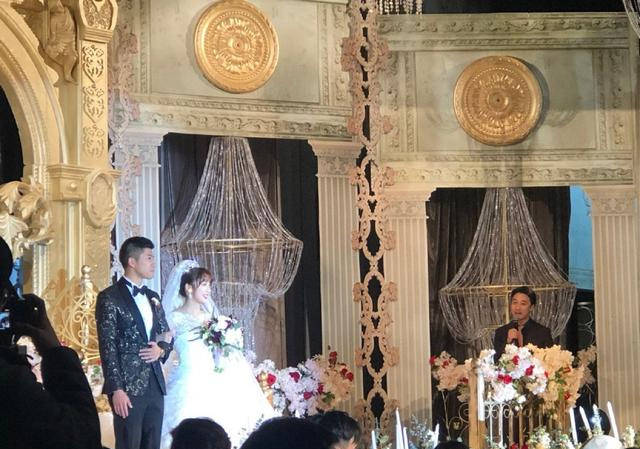 上港"歌王"李圣龙大婚,引众多上港女球迷为之哀叹!