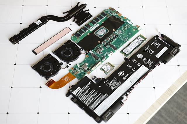 双风扇双散热管 联想小新pro 13锐龙版拆机图赏