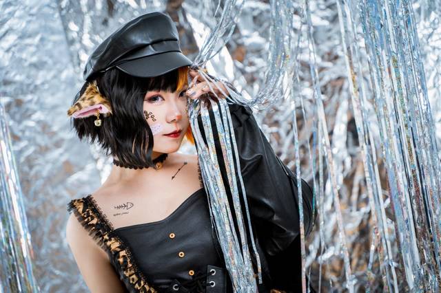 lolita私影正片-豹猫莉莉安,黄黑防线里的酷帅girl