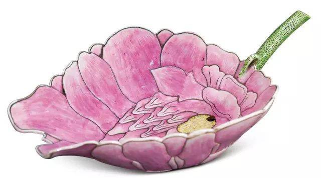 光绪粉彩秋操杯造型特别，背后还有故事_搜狐网