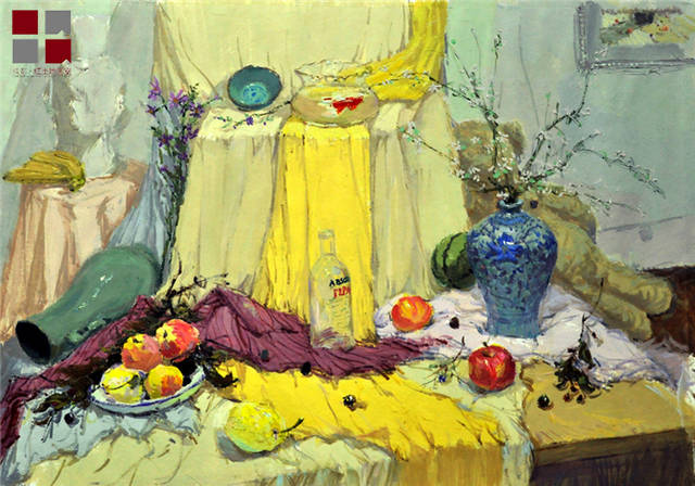 考生可以降低构图的视角,这一种构图模式会使画面产生平视和仰视的