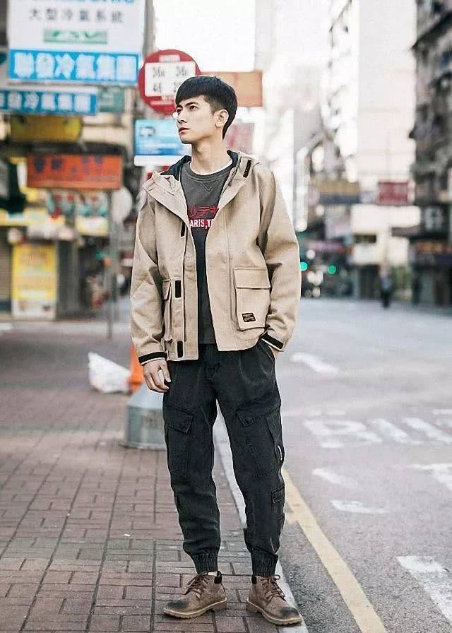 工装裤怎么穿更有范?男生可以照着穿,女生看了超喜欢!