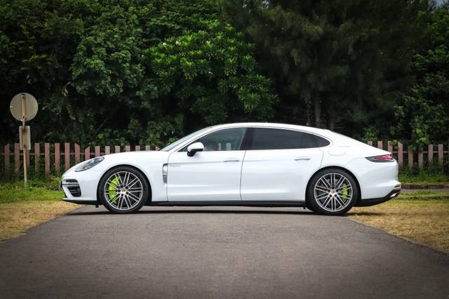 神级至尊保时捷panamera turbo s长轴试驾!