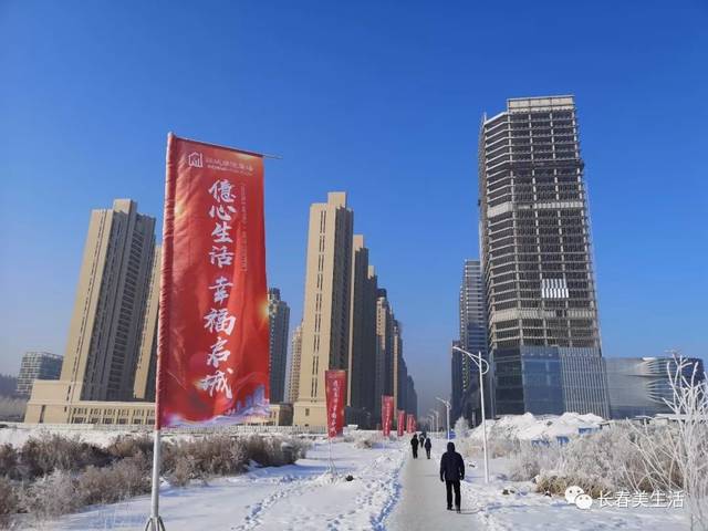长春又一大型商场开业钜城华亿广场闪亮南部新城