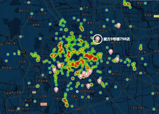 粉色标记为宿舍型公寓分布,热力区域为进城务工人员就业热区