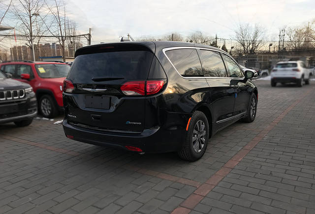 2020款大捷龙混动版到店实拍 北京克莱斯勒4s店