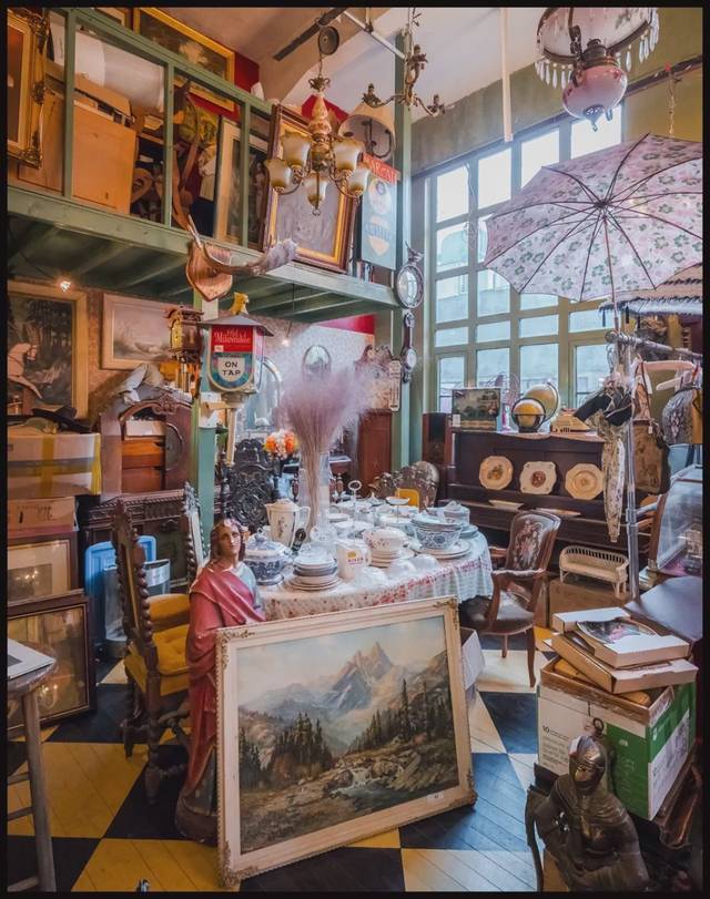 隐藏在老弄堂里的少女心玩具杂货铺一秒穿越到80年代的vintage古着店
