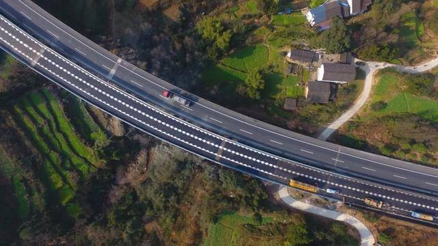 绵广高速恢复通车,成都德阳绵阳自驾游走起,曾家山滑雪安逸哦!