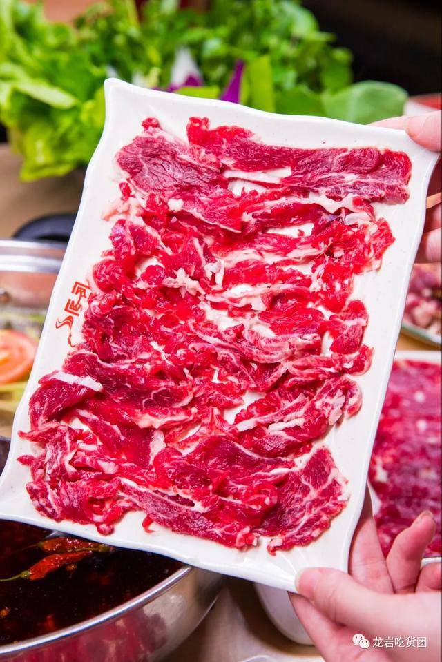 吊龙伴 吊龙伴即吊龙下面那一小部分的肉,整头牛只有百分之一哦!