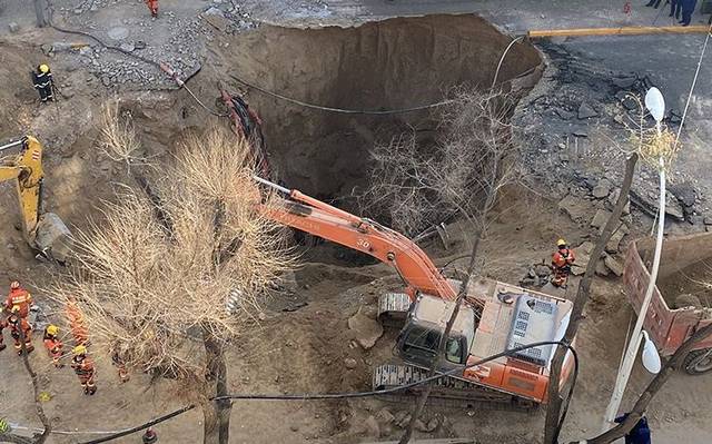 西寧道路塌陷事故,揭開城市